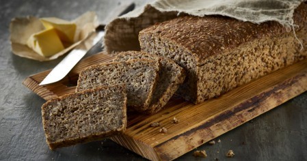 Dánský žitný chléb se semínky kráj.600g   5001995